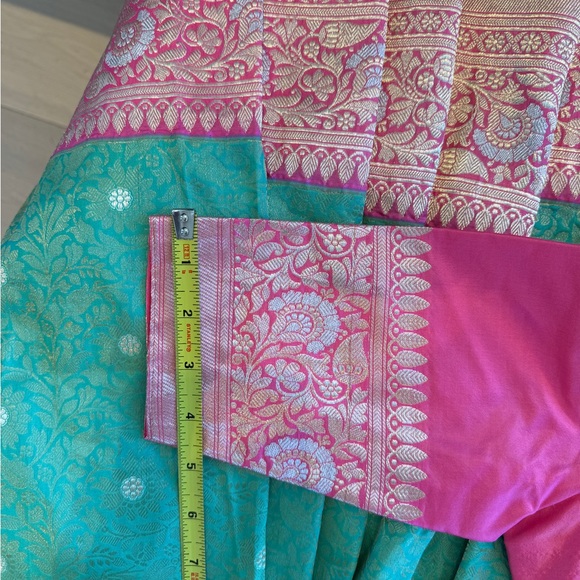 Beautiful Banarasi Pure Silk Saree - Brand New w/Tags - Picture 5 of 14